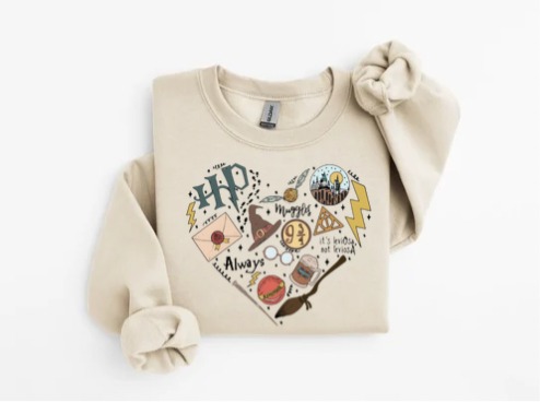 Magical Themed Heart Design Hoodie – Cozy Aesthetic Sweatshirt